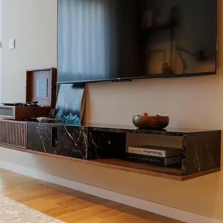 Ava Residence-modern In *